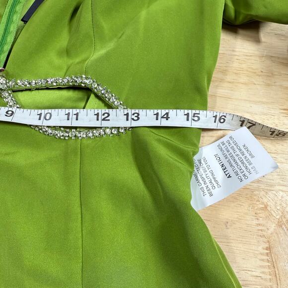 Mac Duggal NWT Plunge Neck Puff Sleeve Beaded Cut Out Gown Green Apple Size 8 - Picture 8 of 11